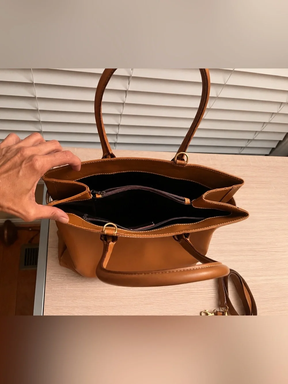 💫Vintage 💫SISO Select Made in Italy Cognac Leather Tote Shoulder Bag-USED ONCE
